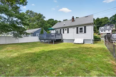 193 Pond St, Randolph, MA 02368 - Photo 15