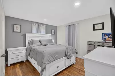 193 Pond St, Randolph, MA 02368 - Photo 9