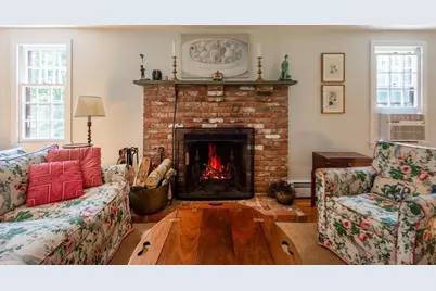 494 Asbury St, Hamilton, MA 01936 - Photo 7