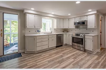 494 Asbury St, Hamilton, MA 01936 - Photo 11