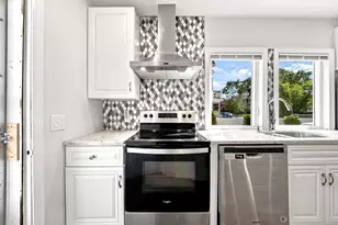 55 Austin St, Boston, MA 02136 - Photo 7