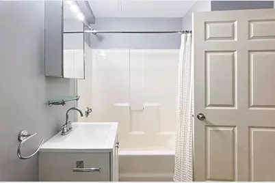 172 Middle St #303, Lowell, MA 01852 - Photo 13