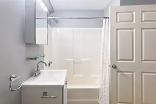 172 Middle St, Lowell, MA 01852 - Photo 13