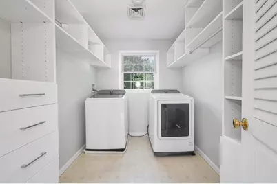 22 Winter St, Holbrook, MA 02343 - Photo 23