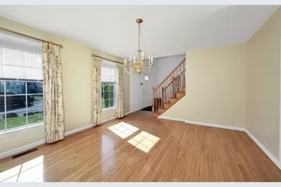 22 Winter St, Holbrook, MA 02343 - Photo 5