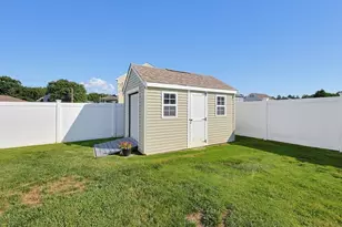 10 Bryan Dr, Taunton, MA 02780 - Photo 27
