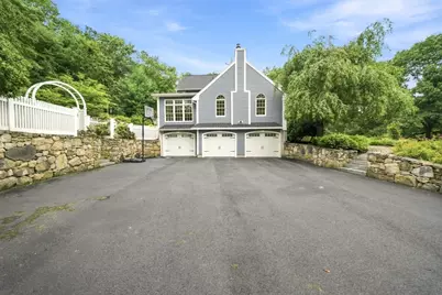 38 Cabral Dr, Middleton, MA 01949 - Photo 5