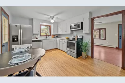 7 Riverview Dr, Middleton, MA 01949 - Photo 7