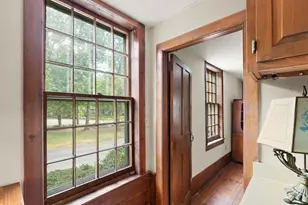 10 Poquanticut Ave, Easton, MA 02334 - Photo 15