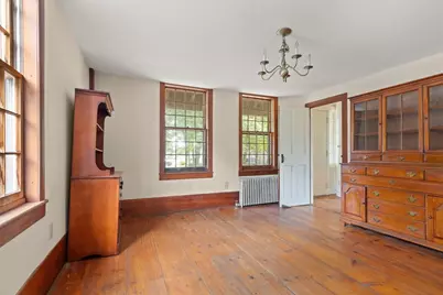 10 Poquanticut Ave, Easton, MA 02334 - Photo 9