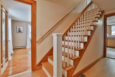 21 Preston St, Wakefield, MA 01880 - Photo 3