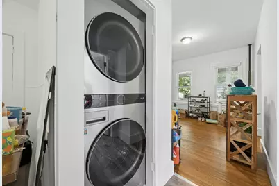 19 Englewood Avenue, Worcester, MA 01603 - Photo 15