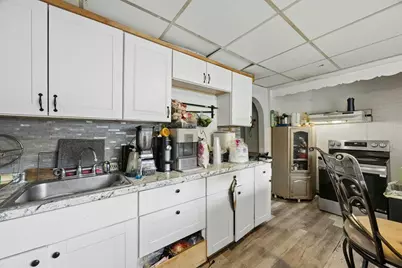 19 Englewood Avenue, Worcester, MA 01603 - Photo 17