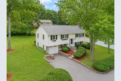 11 Coweeset Dr, Brockton, MA 02301 - Photo 3