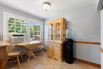 34 Heather St, Beverly, MA 01915 - Photo 5