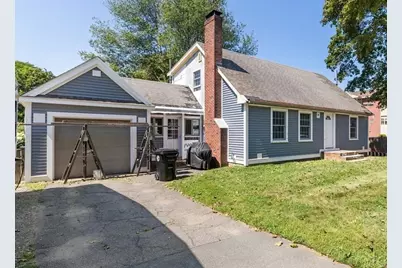34 Heather St, Beverly, MA 01915 - Photo 1