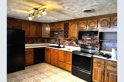 78 Edgewater Dr, Blackstone, MA 01504 - Photo 3