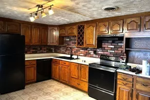 78 Edgewater Dr, Blackstone, MA 01504 - Photo 3
