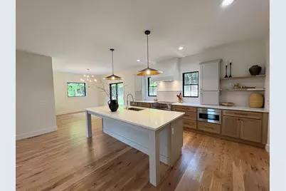 36 Lamson Ave, Belchertown, MA 01007 - Photo 3