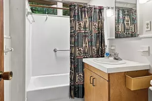 8 Morgan Cir, Amherst, MA 01002 - Photo 23