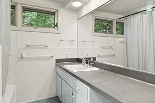 8 Morgan Cir, Amherst, MA 01002 - Photo 27
