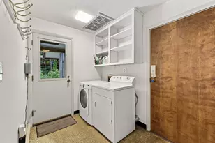 8 Morgan Cir, Amherst, MA 01002 - Photo 37