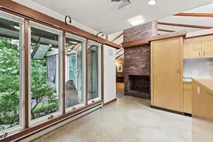 8 Morgan Cir, Amherst, MA 01002 - Photo 9
