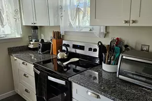 9 Velvet Ave, Westport, MA 02790 - Photo 17