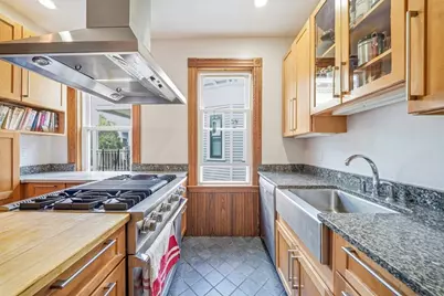 113 Antrim St #3, Cambridge, MA 02139 - Photo 7