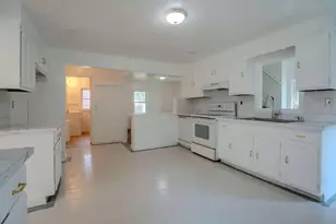 34 Hawthorne St, North Attleboro, MA 02760 - Photo 11