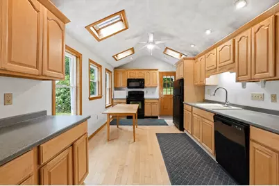 587 Main St, Boylston, MA 01505 - Photo 3