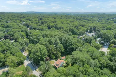 53 Elmwood Rd, Wellesley, MA 02481 - Photo 17