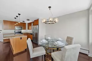 10 Hammond Pond Pkwy, Newton, MA 02467 - Photo 13