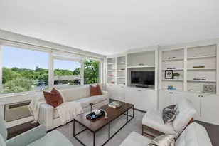 10 Hammond Pond Pkwy, Newton, MA 02467 - Photo 9