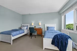 10 Hammond Pond Pkwy, Newton, MA 02467 - Photo 17