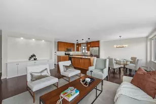 10 Hammond Pond Pkwy, Newton, MA 02467 - Photo 7