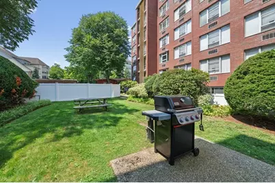 10 Hammond Pond Parkway #607, Newton, MA 02467 - Photo 19