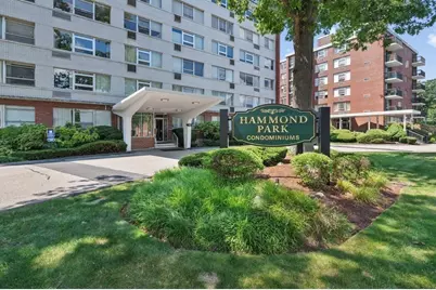 10 Hammond Pond Parkway #607, Newton, MA 02467 - Photo 3