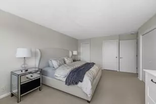10 Hammond Pond Pkwy, Newton, MA 02467 - Photo 15