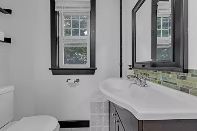 189 Walnut St, Leominster, MA 01453 - Photo 17