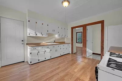 189 Walnut St, Leominster, MA 01453 - Photo 15