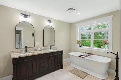 19 Katherine St, Acushnet, MA 02743 - Photo 23
