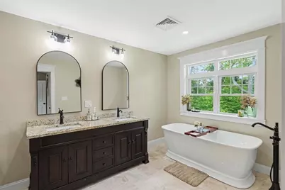 19 Katherine St, Acushnet, MA 02743 - Photo 23