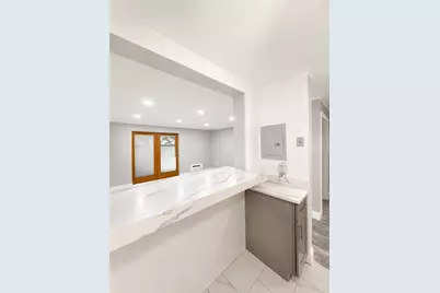 45 Oval Rd #8, Quincy, MA 02170 - Photo 3