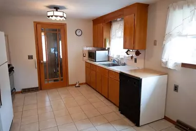 24 Hanson St, Brockton, MA 02302 - Photo 5