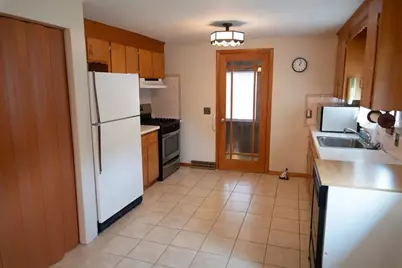 24 Hanson St, Brockton, MA 02302 - Photo 3