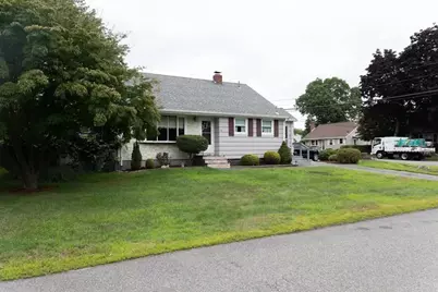 24 Hanson St, Brockton, MA 02302 - Photo 25