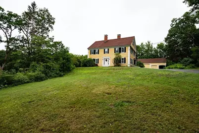 106 Beal St, Lunenburg, MA 01462 - Photo 3