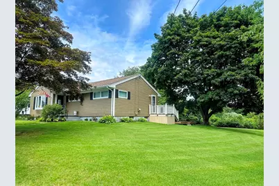 67 Montgomery Rd, Swansea, MA 02777 - Photo 3
