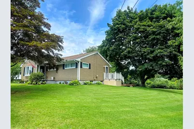67 Montgomery Rd, Swansea, MA 02777 - Photo 3